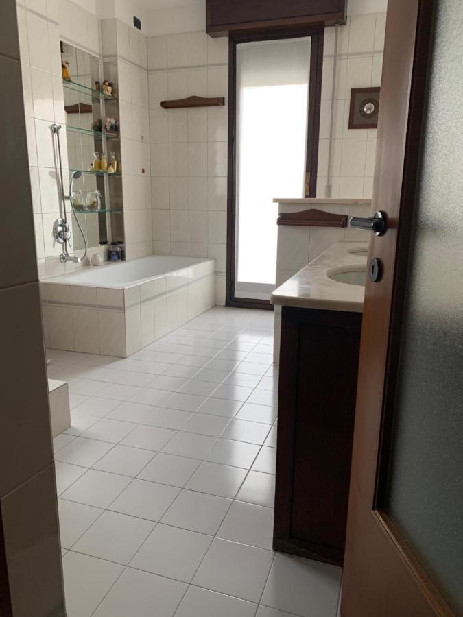 Near Como, Charming Apartment With Fireplace Grandate Exterior photo
